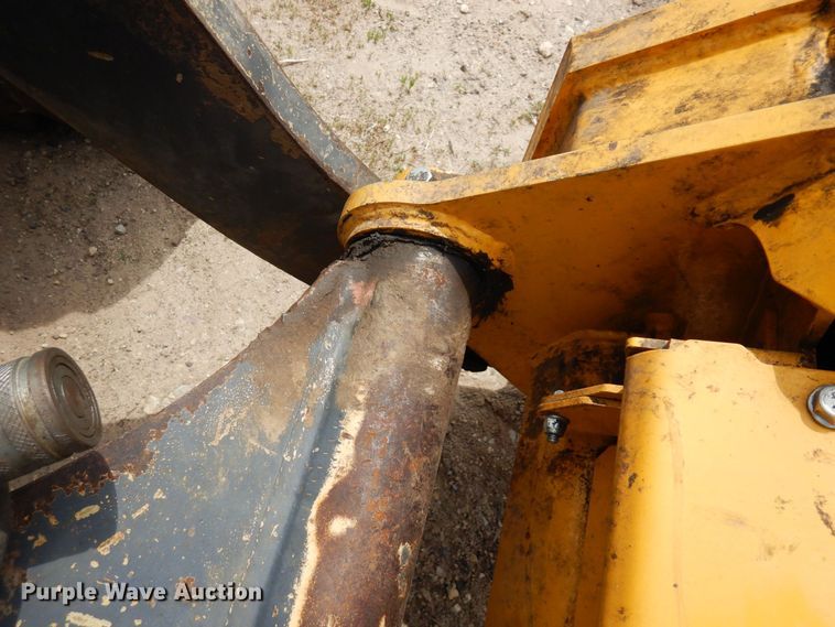 image for item AF9680 2006 John Deere 244J  wheel loader