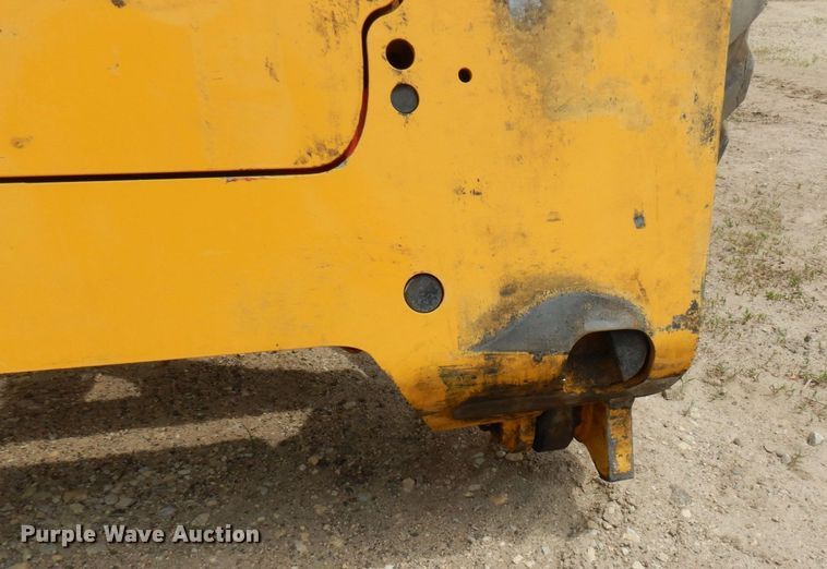 image for item AF9680 2006 John Deere 244J  wheel loader