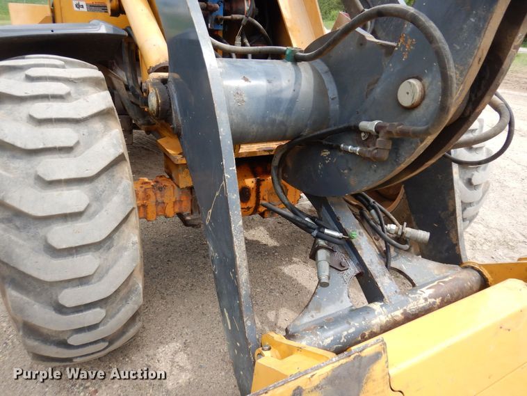 image for item AF9680 2006 John Deere 244J  wheel loader