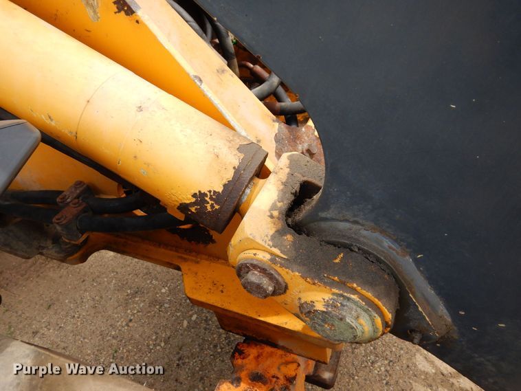 image for item AF9680 2006 John Deere 244J  wheel loader