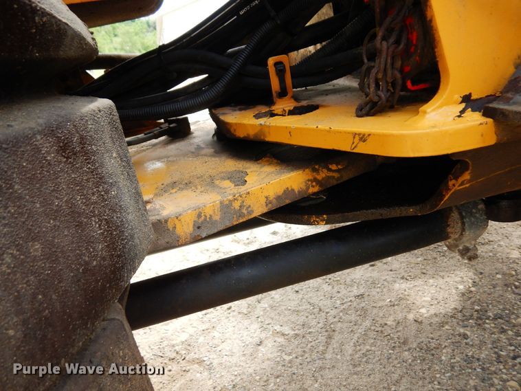 image for item AF9680 2006 John Deere 244J  wheel loader