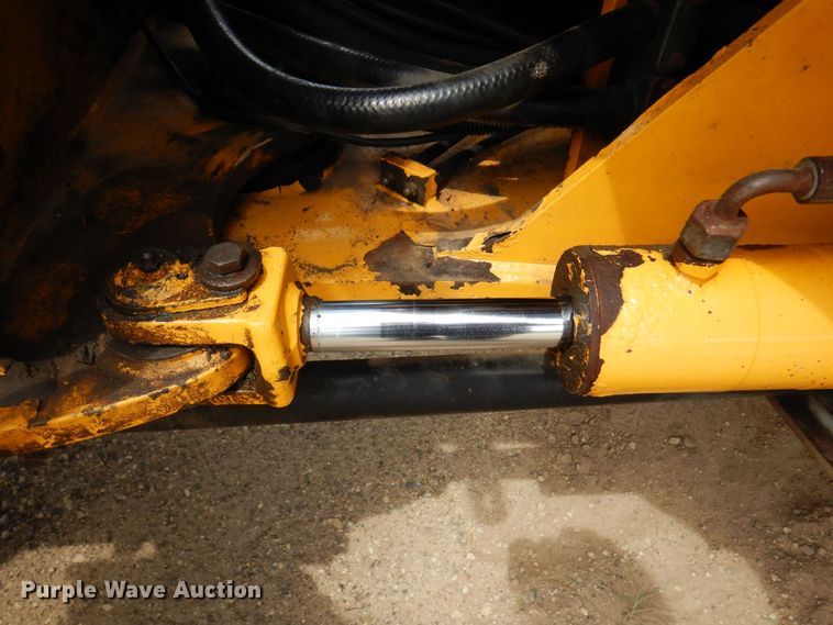 image for item AF9680 2006 John Deere 244J  wheel loader