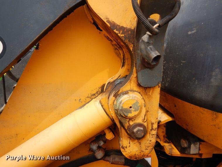 image for item AF9680 2006 John Deere 244J  wheel loader