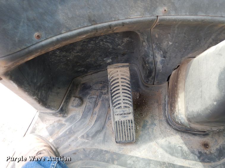 image for item AF9680 2006 John Deere 244J  wheel loader