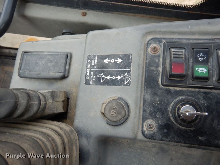 image for item AF9680 2006 John Deere 244J  wheel loader