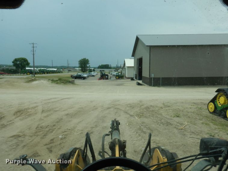 image for item AF9680 2006 John Deere 244J  wheel loader