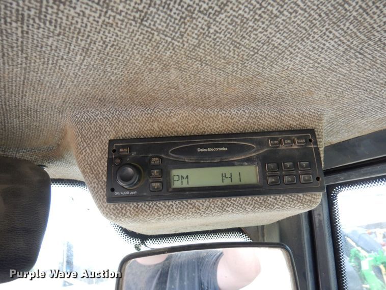 image for item AF9680 2006 John Deere 244J  wheel loader