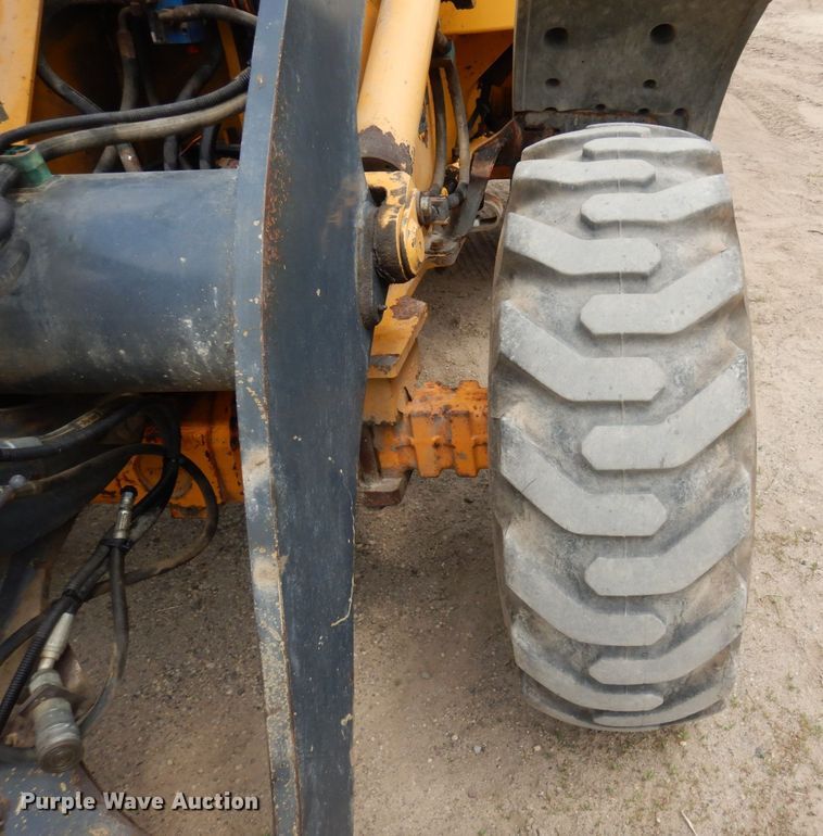 image for item AF9680 2006 John Deere 244J  wheel loader