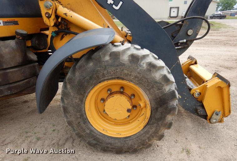 image for item AF9680 2006 John Deere 244J  wheel loader