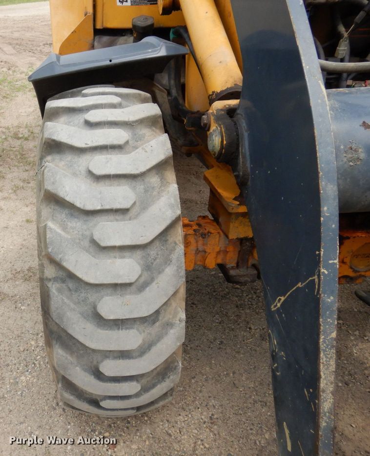 image for item AF9680 2006 John Deere 244J  wheel loader
