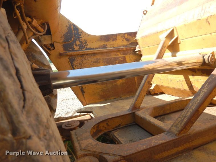 image for item AF9681 1989 Caterpillar 631E  conventional scraper