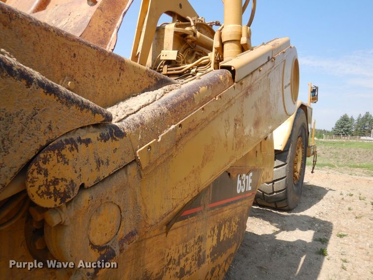 image for item AF9681 1989 Caterpillar 631E  conventional scraper
