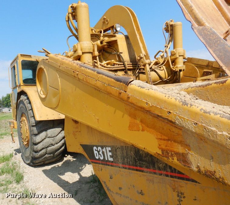 image for item AF9681 1989 Caterpillar 631E  conventional scraper