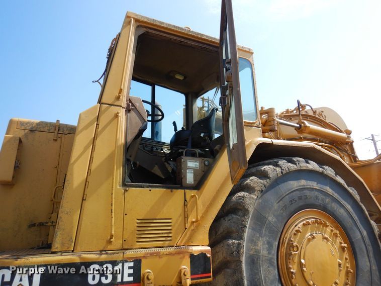 image for item AF9681 1989 Caterpillar 631E  conventional scraper