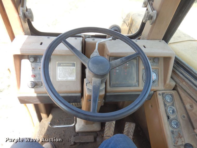 image for item AF9681 1989 Caterpillar 631E  conventional scraper