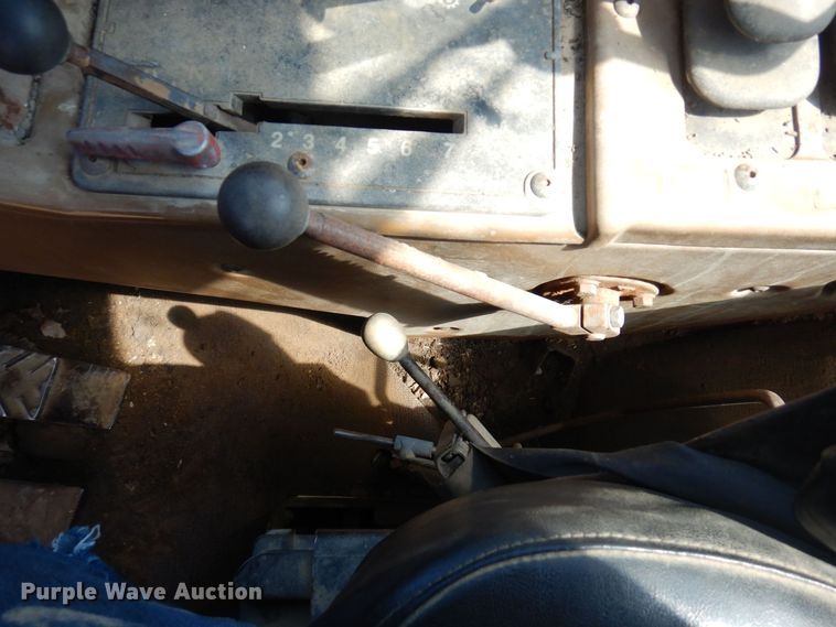 image for item AF9681 1989 Caterpillar 631E  conventional scraper