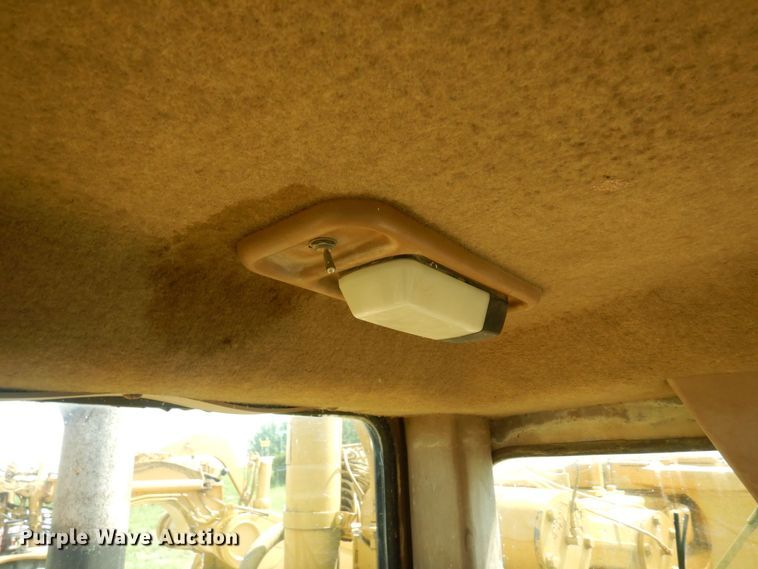 image for item AF9681 1989 Caterpillar 631E  conventional scraper