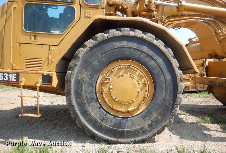 image for item AF9681 1989 Caterpillar 631E  conventional scraper