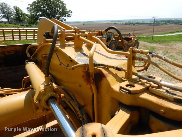 image for item AF9682 1988 Caterpillar 631E  conventional scraper