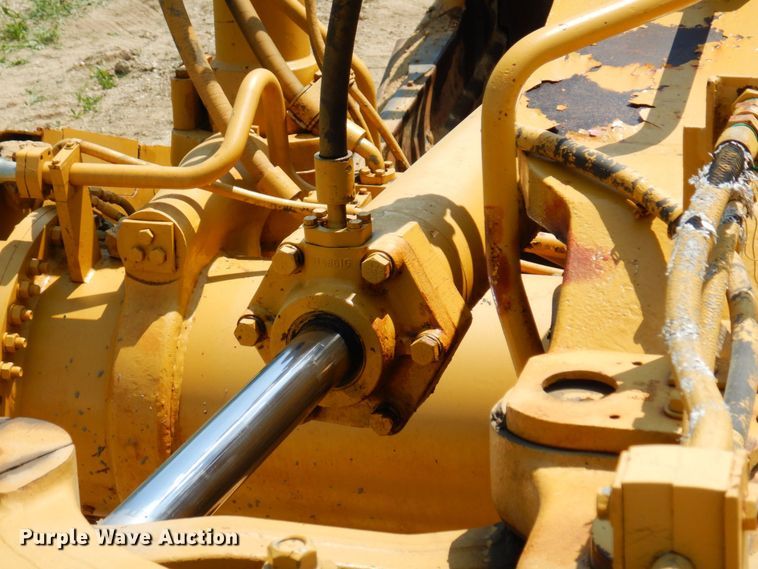 image for item AF9682 1988 Caterpillar 631E  conventional scraper