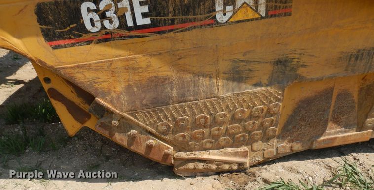 image for item AF9682 1988 Caterpillar 631E  conventional scraper