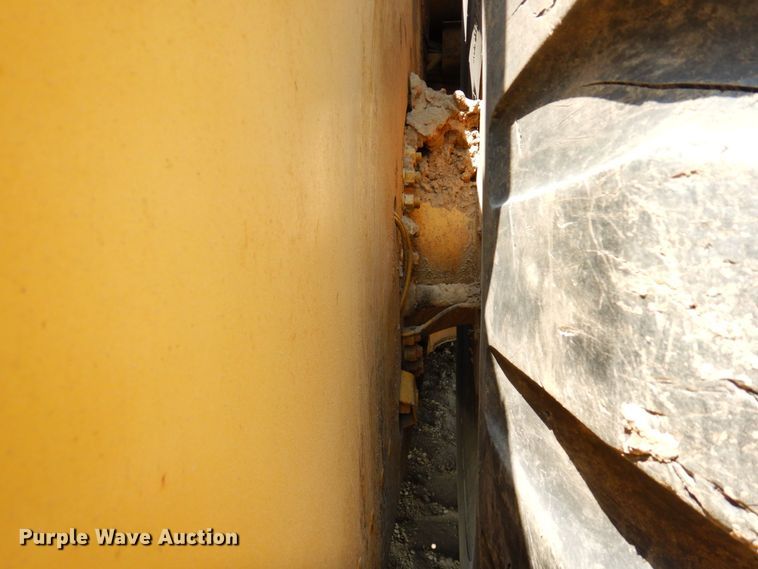 image for item AF9682 1988 Caterpillar 631E  conventional scraper