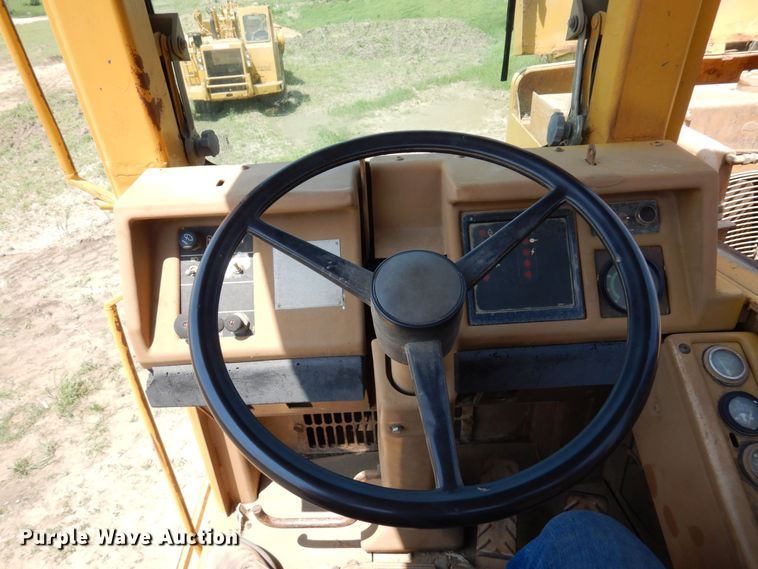 image for item AF9682 1988 Caterpillar 631E  conventional scraper