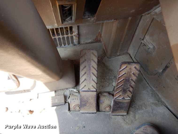 image for item AF9682 1988 Caterpillar 631E  conventional scraper