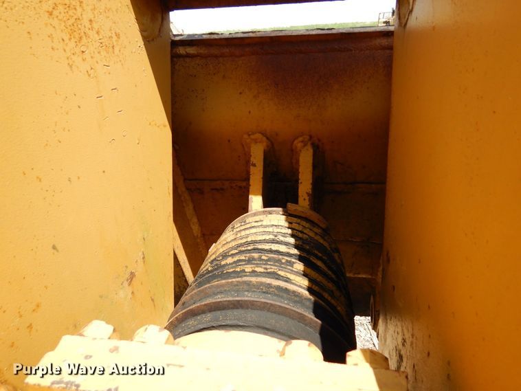 image for item AF9683 1987 Caterpillar 627E  conventional scraper