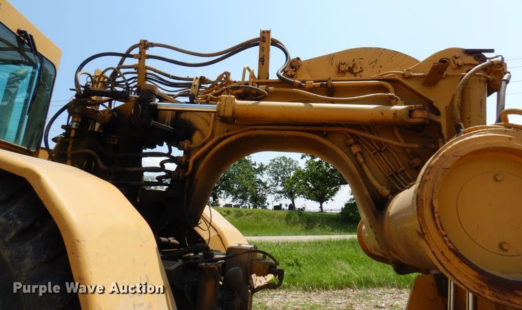 image for item AF9683 1987 Caterpillar 627E  conventional scraper