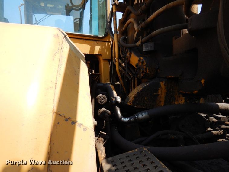 image for item AF9683 1987 Caterpillar 627E  conventional scraper