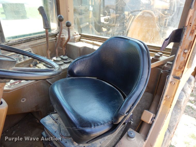 image for item AF9683 1987 Caterpillar 627E  conventional scraper