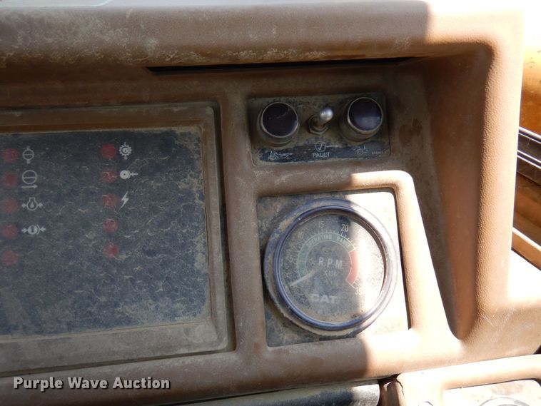 image for item AF9683 1987 Caterpillar 627E  conventional scraper