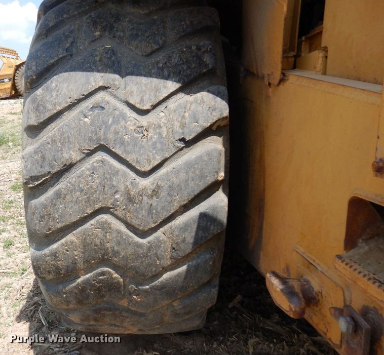 image for item AF9683 1987 Caterpillar 627E  conventional scraper