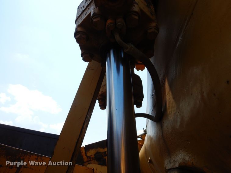 image for item AF9684 1987 Caterpillar 627E  conventional scraper