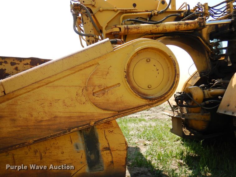 image for item AF9684 1987 Caterpillar 627E  conventional scraper