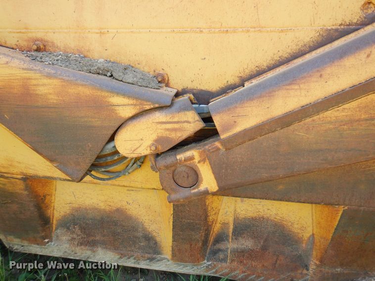 image for item AF9684 1987 Caterpillar 627E  conventional scraper