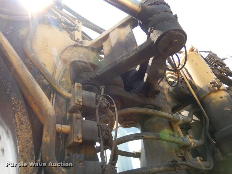 image for item AF9684 1987 Caterpillar 627E  conventional scraper