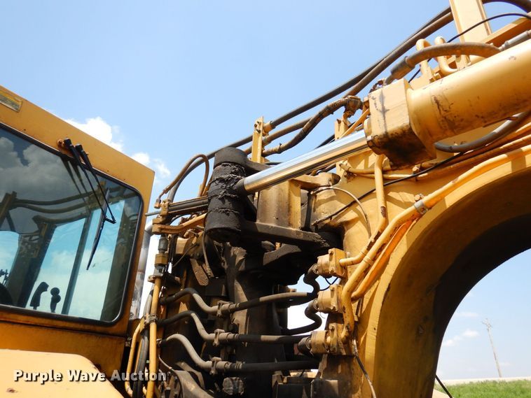 image for item AF9684 1987 Caterpillar 627E  conventional scraper