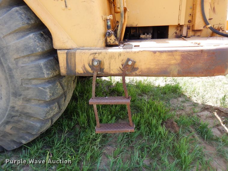 image for item AF9684 1987 Caterpillar 627E  conventional scraper