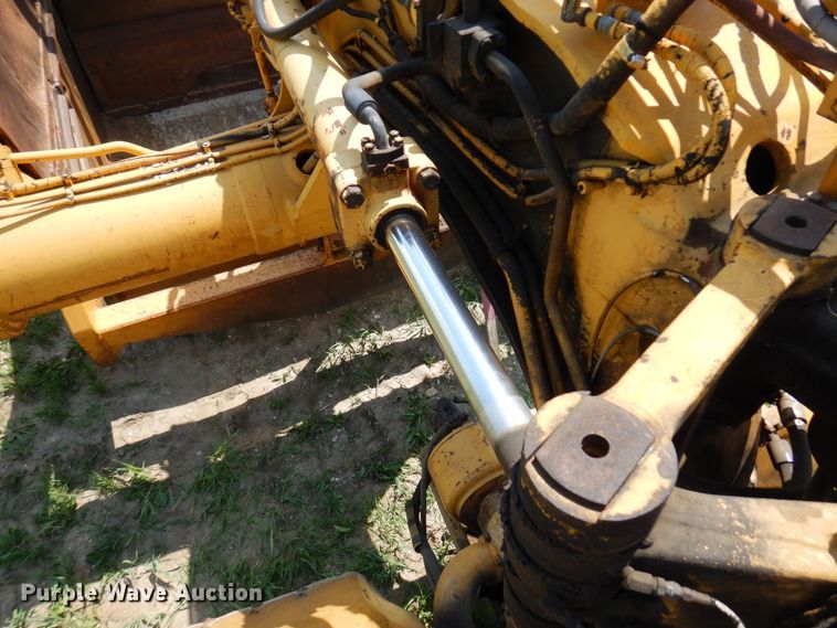 image for item AF9684 1987 Caterpillar 627E  conventional scraper