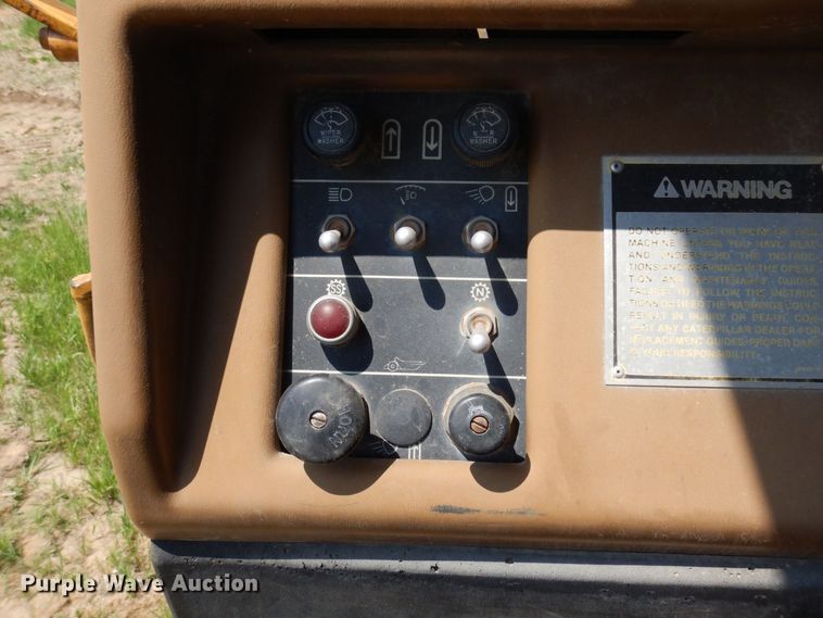 image for item AF9684 1987 Caterpillar 627E  conventional scraper