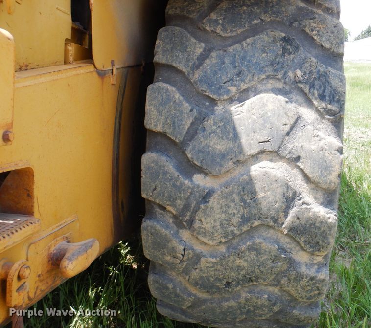 image for item AF9684 1987 Caterpillar 627E  conventional scraper