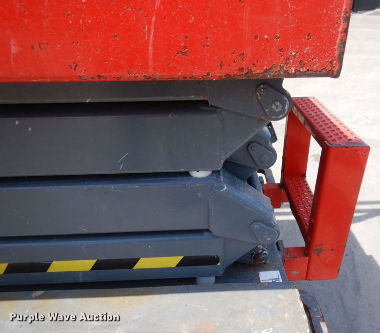 image for item AF9685 2005 Skyjack SJH3219  scissor lift