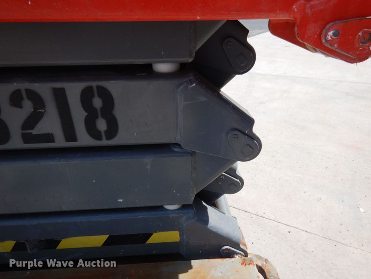 image for item AF9685 2005 Skyjack SJH3219  scissor lift