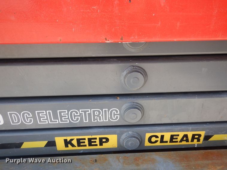 image for item AF9685 2005 Skyjack SJH3219  scissor lift