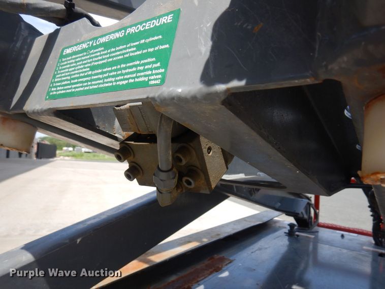 image for item AF9685 2005 Skyjack SJH3219  scissor lift