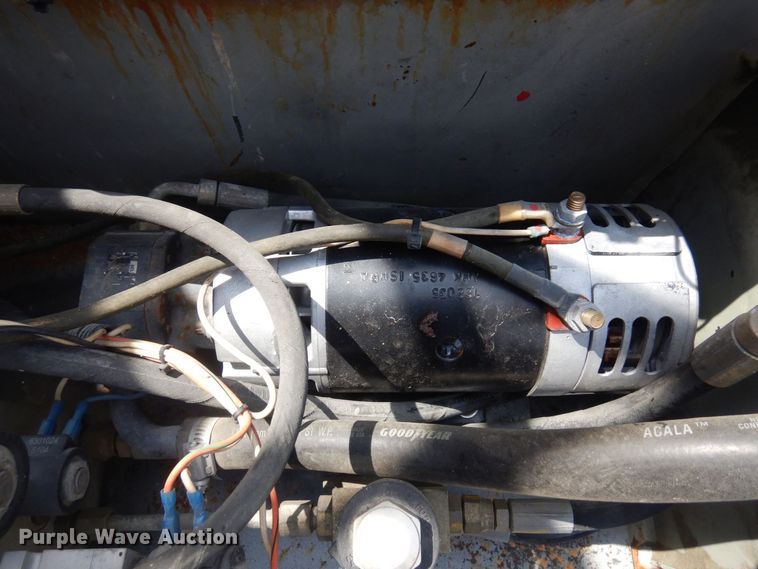 image for item AF9685 2005 Skyjack SJH3219  scissor lift