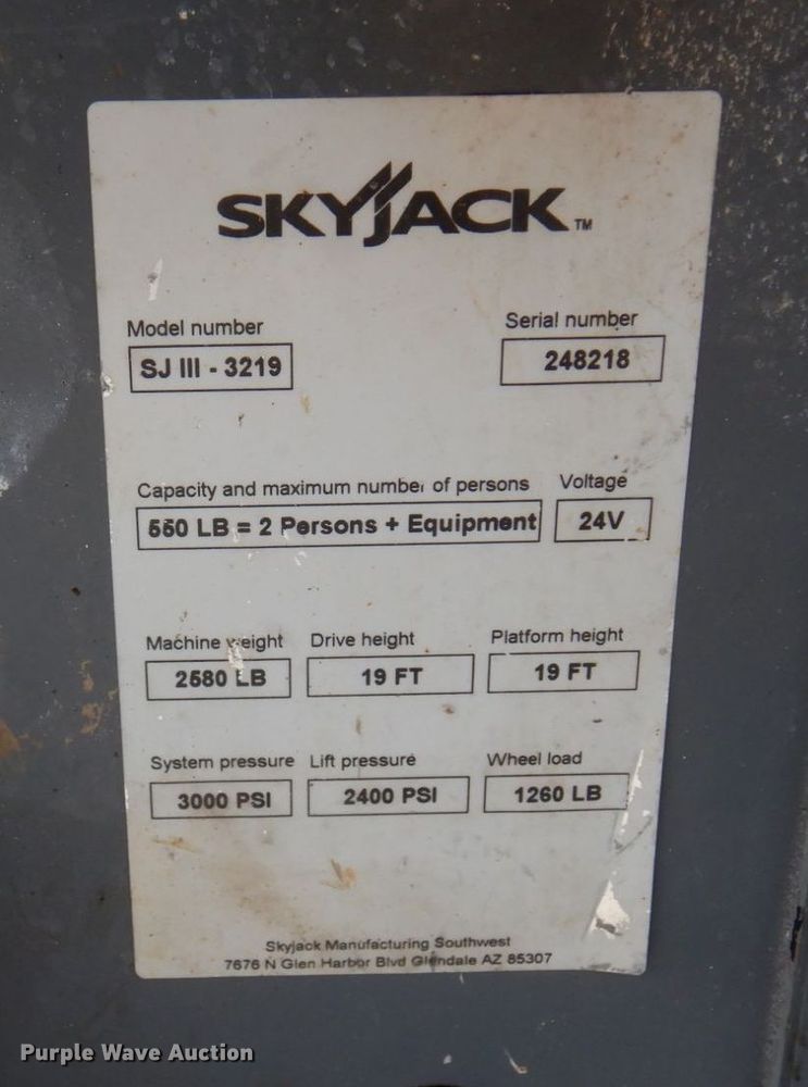 image for item AF9685 2005 Skyjack SJH3219  scissor lift