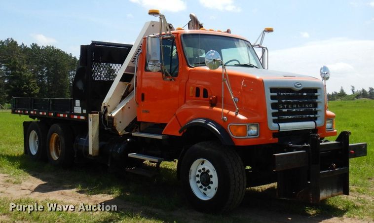 image for item AF9698 2006 Sterling LT9500  crane truck